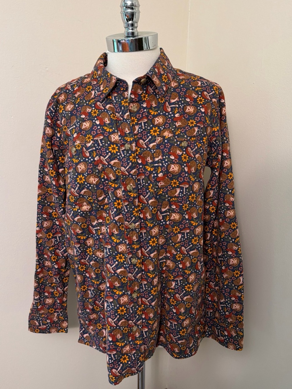 Duluth Hedgehog and Mushroom Print Flannel Shirt L